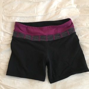 Lululemon size 4 reversible shorts